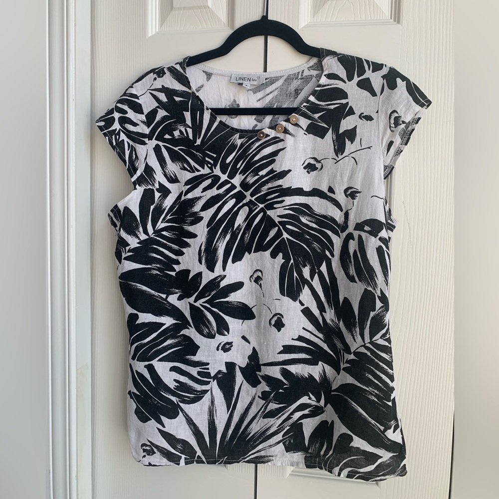 Linen Luv Black and White Leaf Print Linen Top (SZ S)